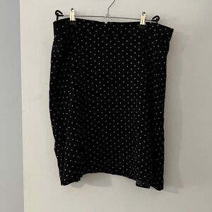 Reitmans Black and White Polka Dot Pencil Skirt